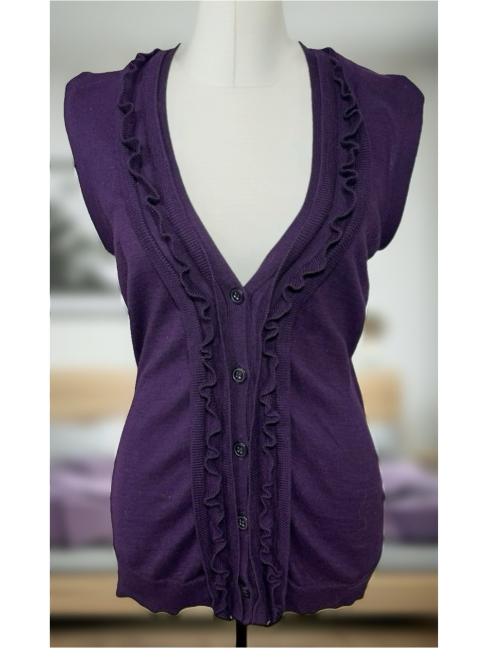 The Limited Sweater Vest Womens Sz M Plum Knit Cotton Sleeveless V Neck Buttoned